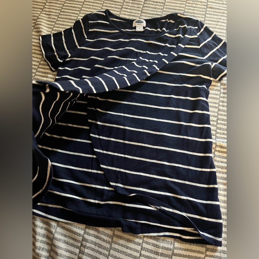 Old Navy maternity Blue and White breast fitting Short Sleeve Tee - Picture 3 of 3
